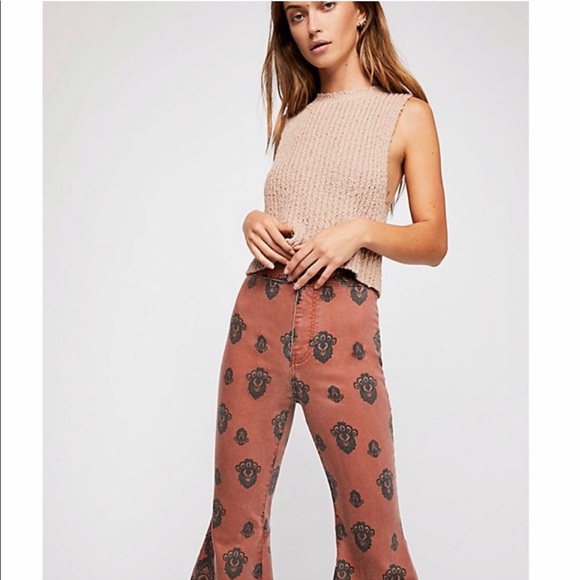 NWT FREE PEOPLE float on flares RARE - Picture 6 of 8